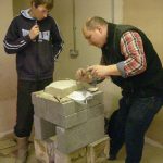 Dave Bradbury demonstrates
