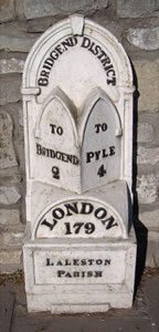 Laleston_Mile_Marker,_Bridgend_fs
